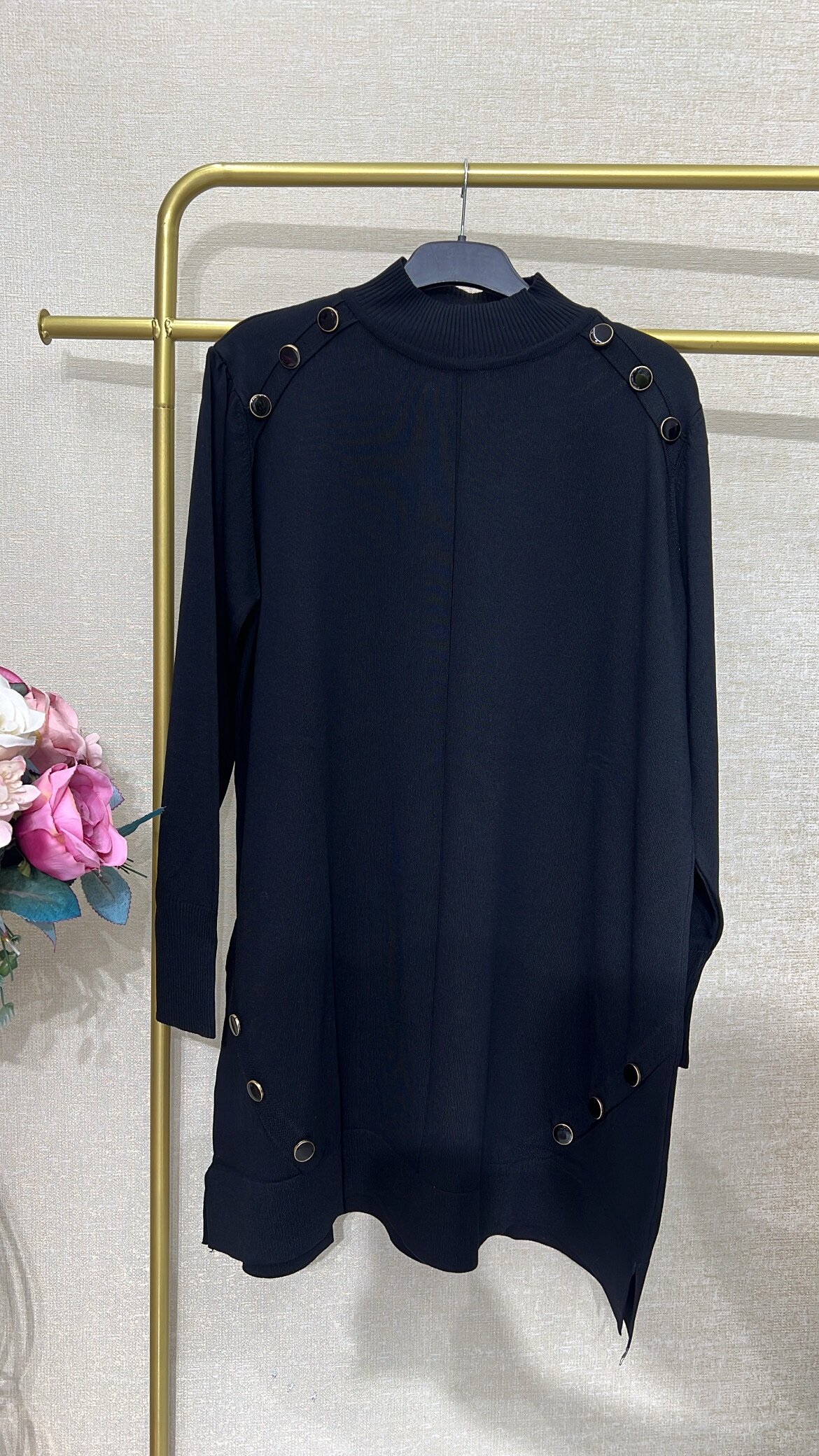 düğme detaylı triko tunik