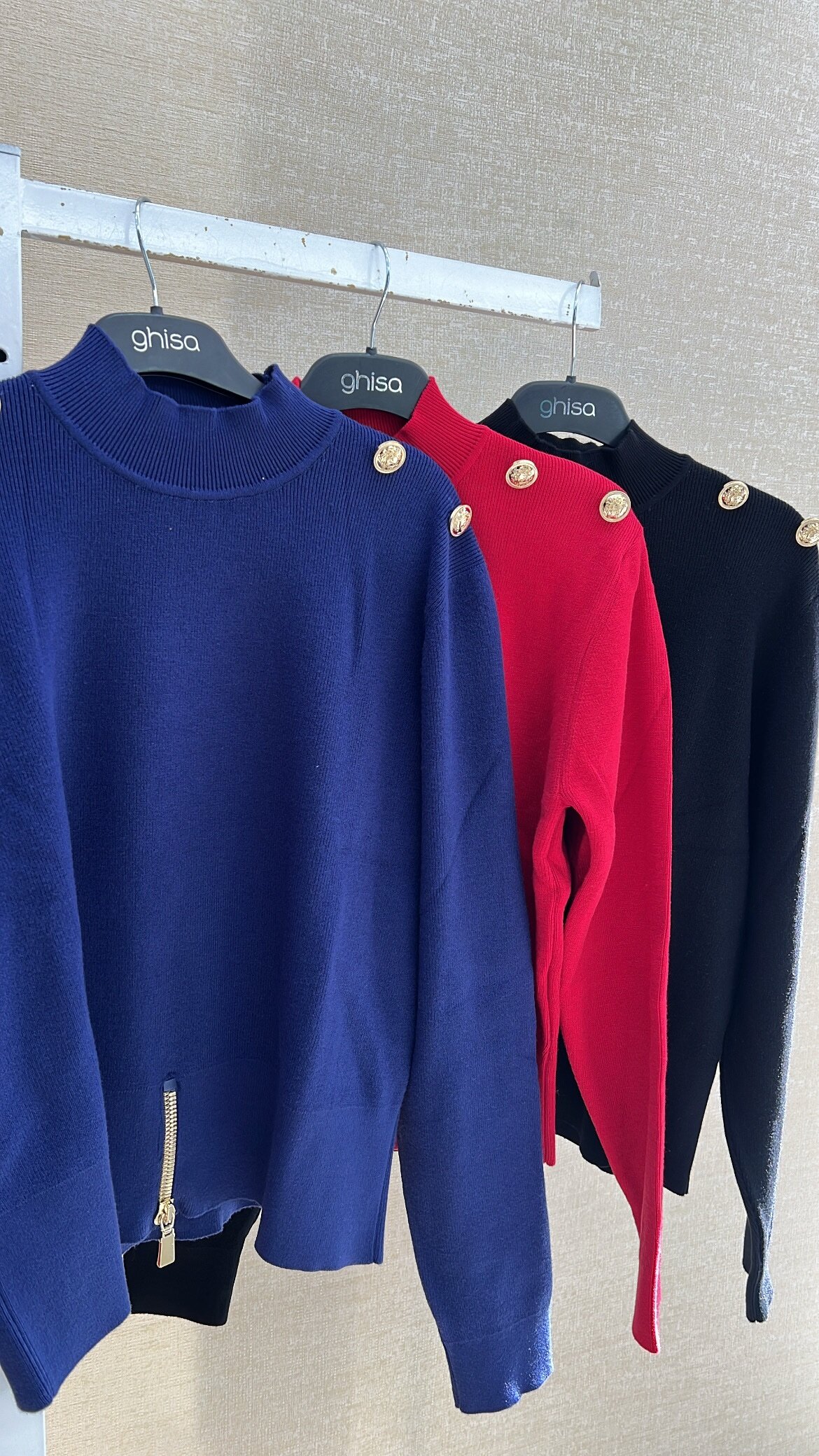 Ghisa Triko Bluz