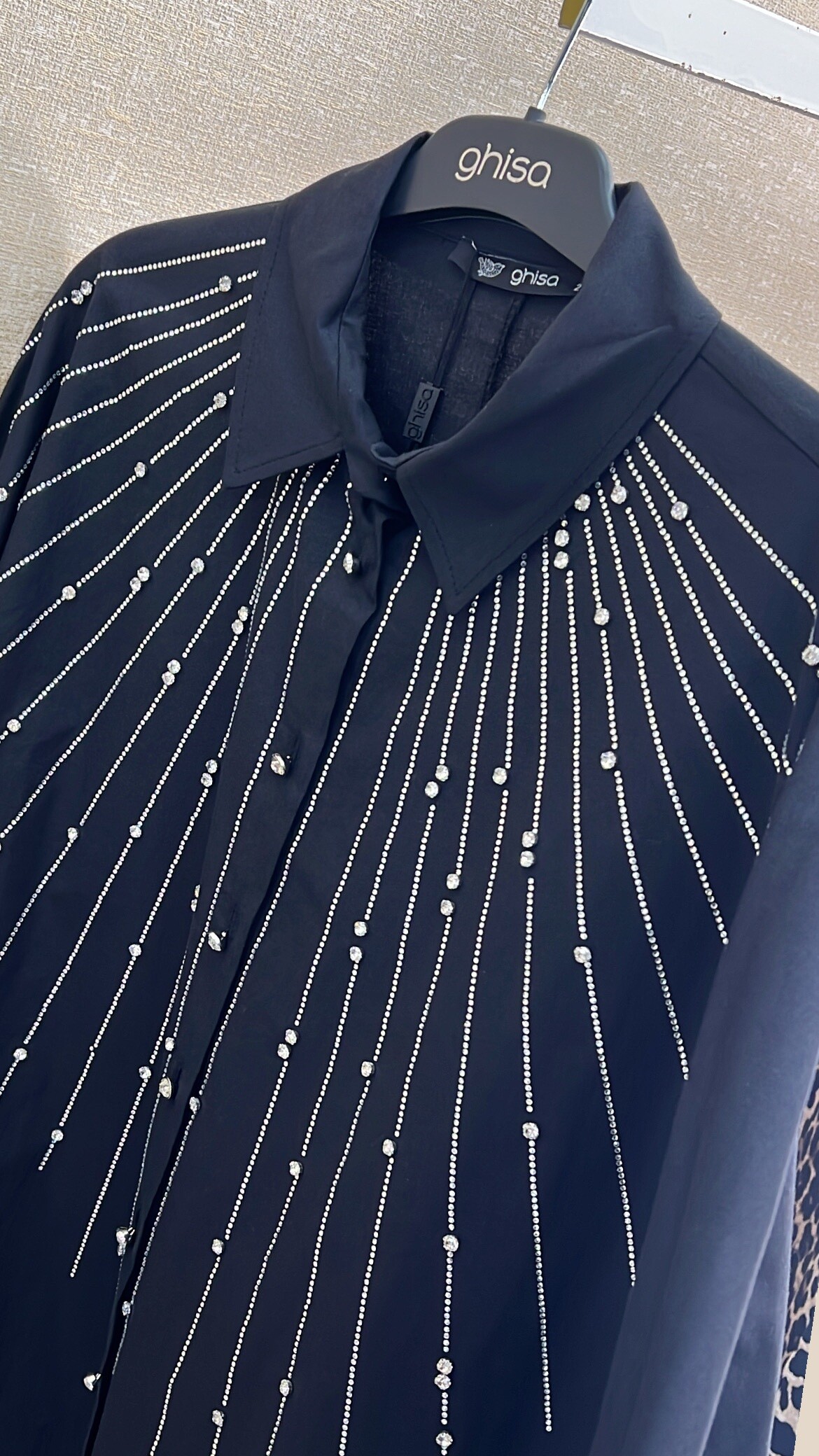 Ghisa Taşlı Gömlek