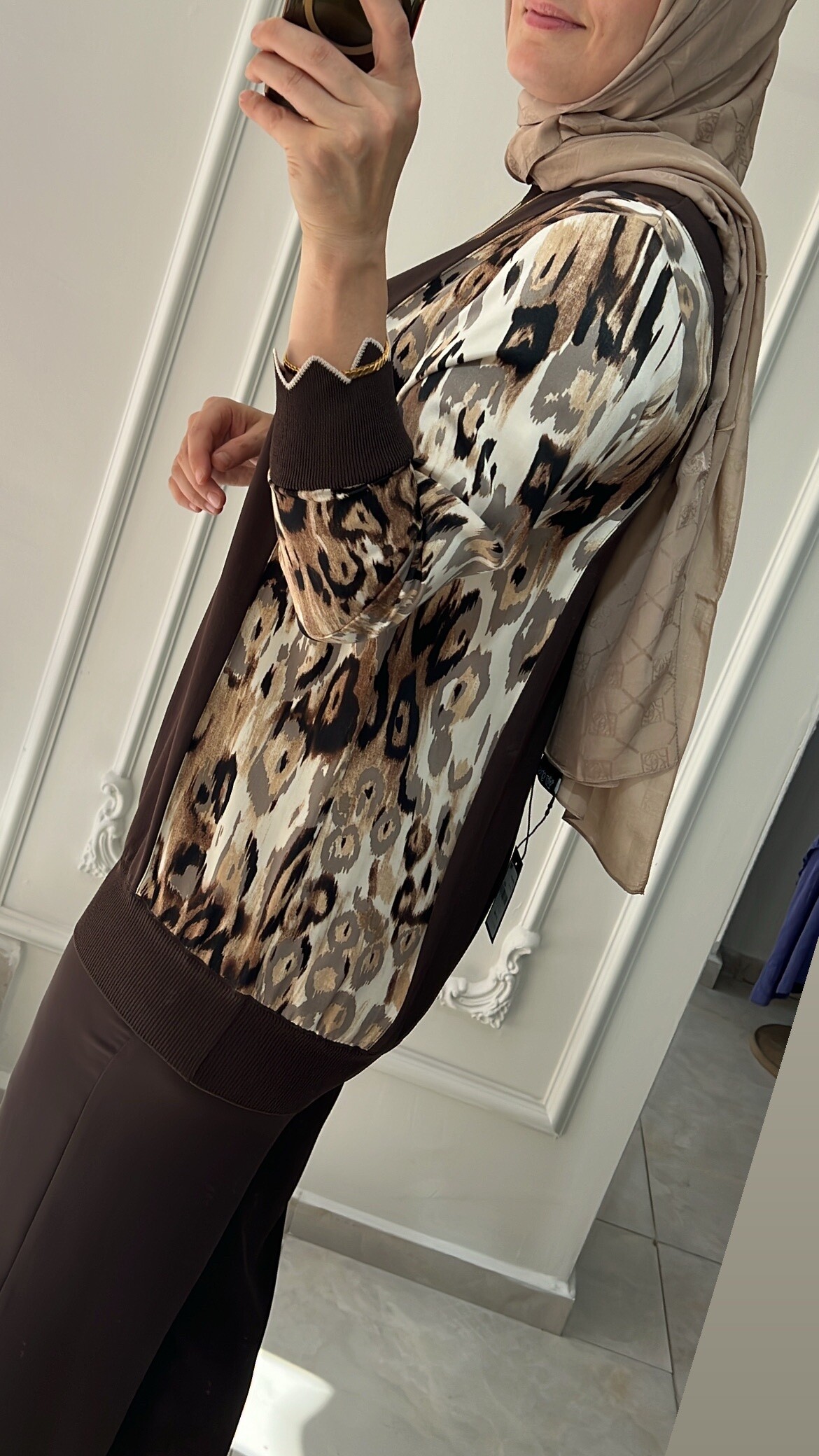 Ghisa tunik
